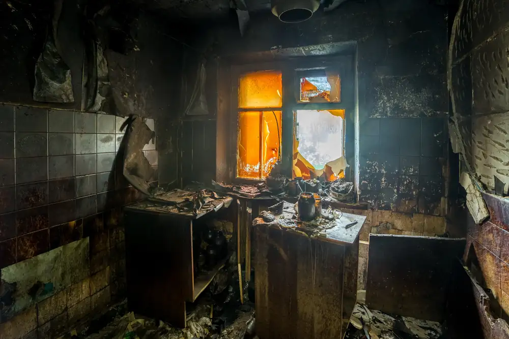 fire damage restoration professionals at work in Columbia